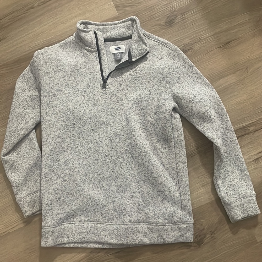 EUC - Old Navy quarter zip sweater